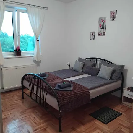 Dora Апартаменты *